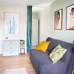 Novinea Noclegi Z Balkonem I Ogrodem