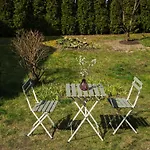 Novinea Noclegi Z Balkonem I Ogrodem